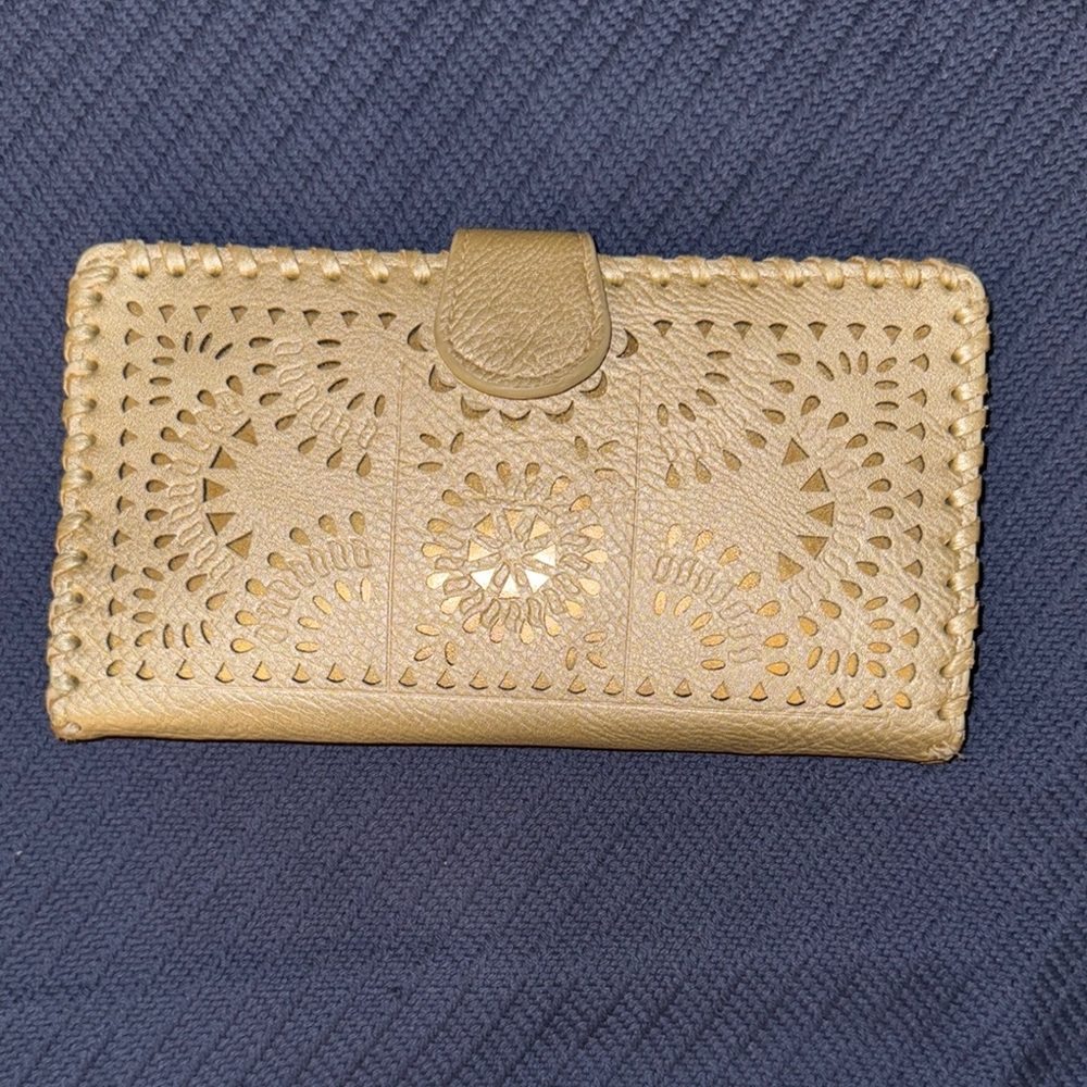 Elegant Gold/Tan Leather Clutch
